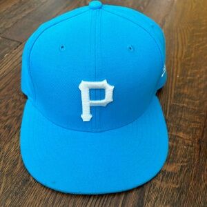 Pittsburgh Pirates blue hat